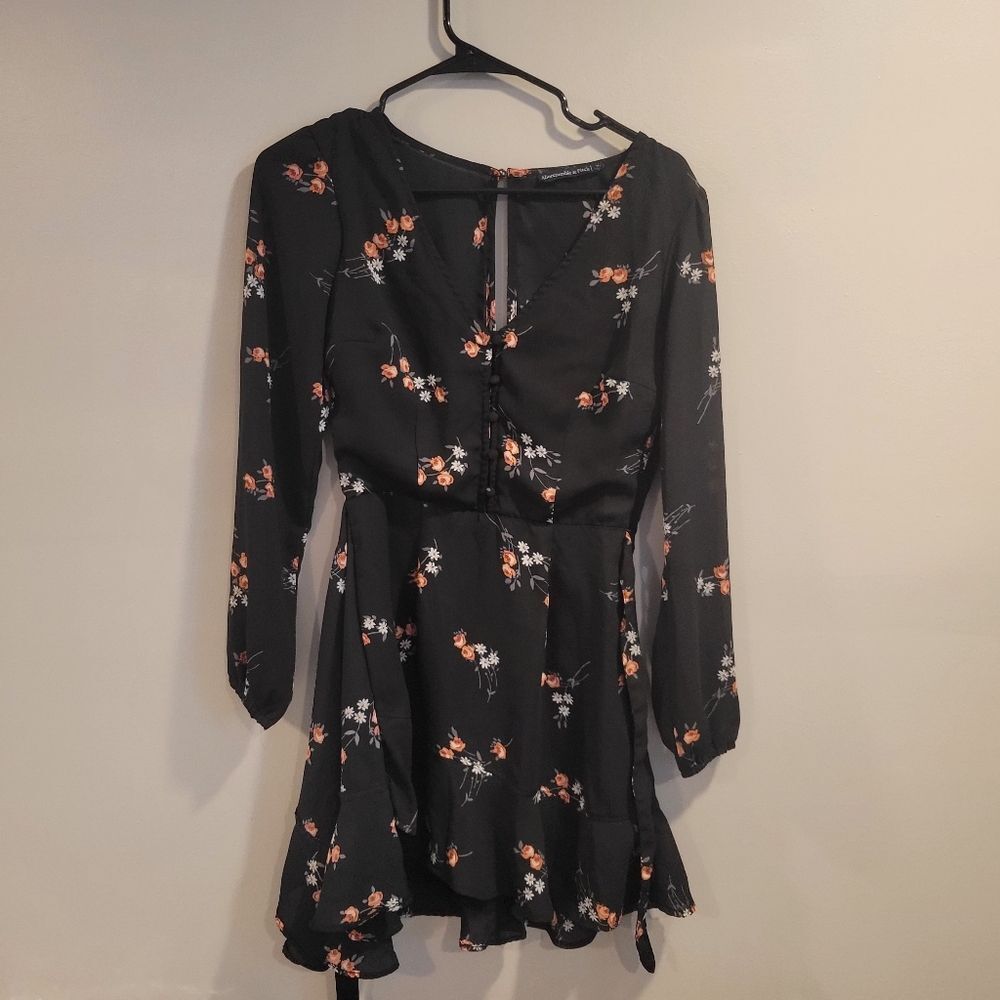 Abercrombie and Fitch Black Floral long Sleeve Mini Dress Size XS